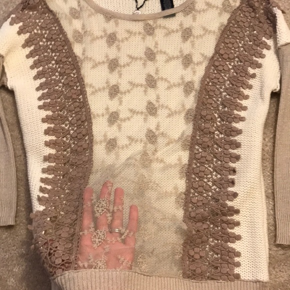 BKE Sweater - Picture 2 of 4